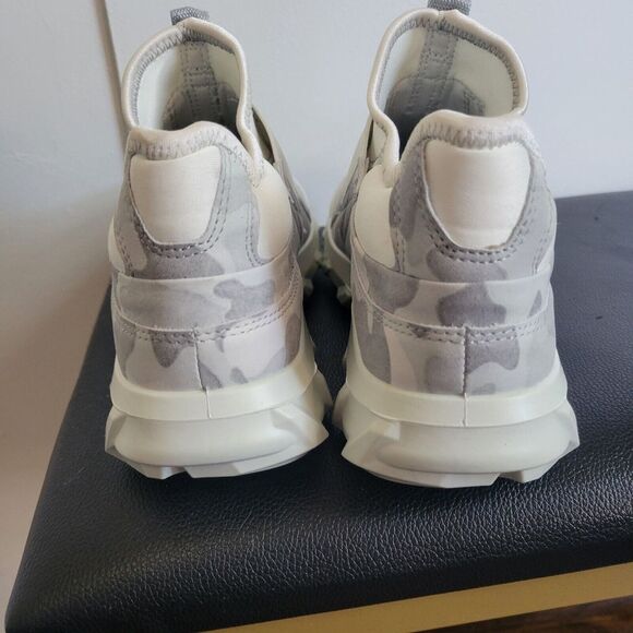 Ecco Sport MX Low Women's Size EU 37/US 6-6.5 White Camo Trail Shoes NEW - Picture 5 of 11